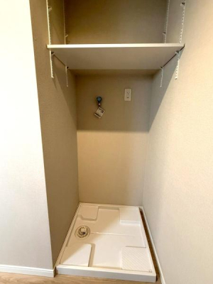 �����s���c�J���k��4���ڂ̒��Ã}���V�����̐��ʑ�E���ʏ�