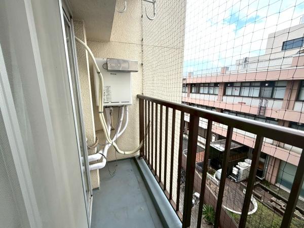 �����s���c�J���k��4���ڂ̒��Ã}���V�����̃o���R�j�[