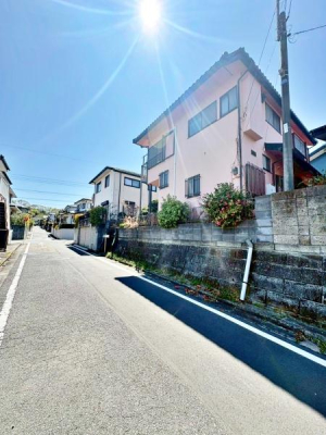 �����s�����q�s�������q��3���ڂ̒��È�ˌ��Ă̑O�ʓ��H�܂ތ��n�ʐ^