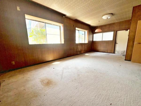 �����s�����q�s�������q��3���ڂ̒��È�ˌ��Ẵ��r���O