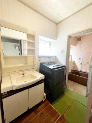 �����s�����q�s������̒��È�ˌ��Ă̐��ʑ�E���ʏ�