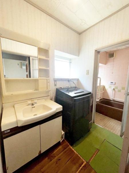 �����s�����q�s������̒��È�ˌ��Ă̐��ʑ�E���ʏ�