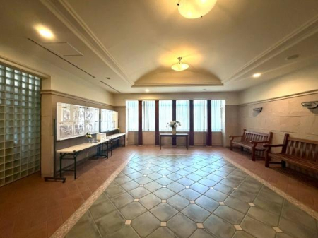 �����s���c�J��k�G�R1���ڂ̒��Ã}���V�����̃G���g�����X