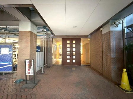 �����s���c�J��k�G�R1���ڂ̒��Ã}���V�����̃G���g�����X