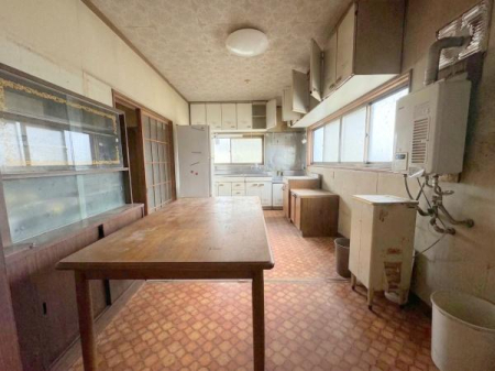 ��ʌ����S���쒬���z�̒��È�ˌ��ẴL�b�`��