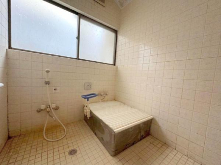 ��ʌ����S���쒬���z�̒��È�ˌ��Ă̗���