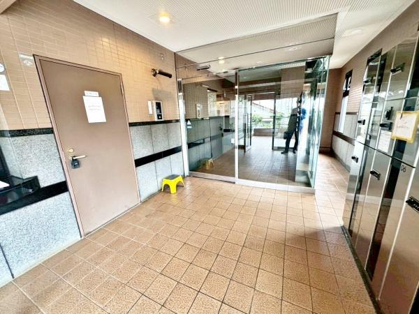 �����s�����q�s���c���̒��Ã}���V�����̂��̑����p��