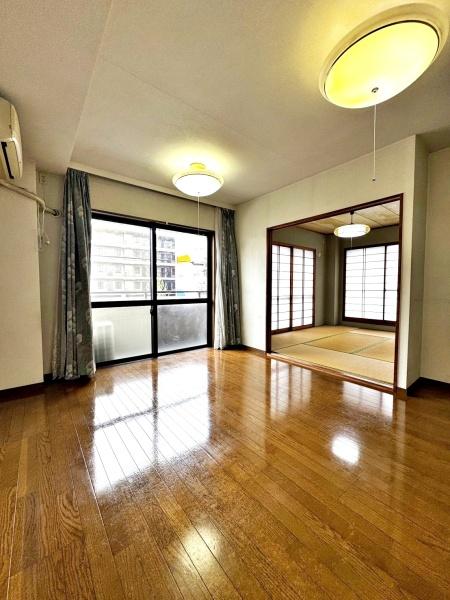 �����s�����q�s���q���̒��Ã}���V�����̃��r���O