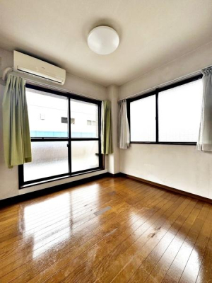 �����s�����q�s���q���̒��Ã}���V�����̗m��