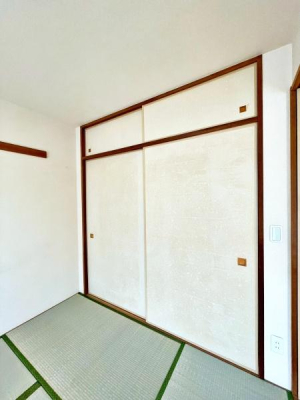 �����s�����q�s����쒬�̒��Ã}���V�����̎��[