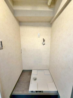 �����s���c�J�拋�c4���ڂ̒��Ã}���V�����̐��ʑ�E���ʏ�