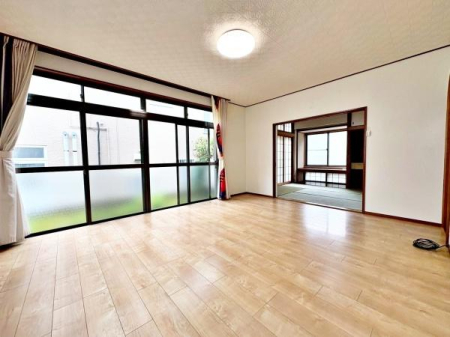 �����s�����q�s�Œ�1���ڂ̒��È�ˌ��Ẵ��r���O