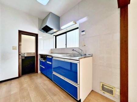 �����s�����q�s�Œ�1���ڂ̒��È�ˌ��ẴL�b�`��