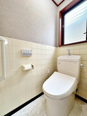 �����s�����q�s�Œ�1���ڂ̒��È�ˌ��Ẵg�C��