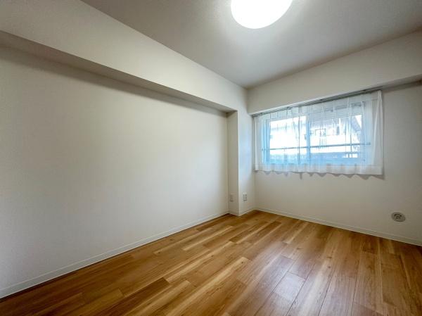 �����s�����q�s�v�ێR��1���ڂ̒��Ã}���V�����̗m��