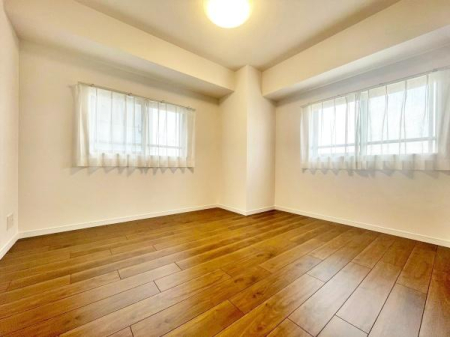 �����s�����q�s���R���̒��Ã}���V�����̗m��