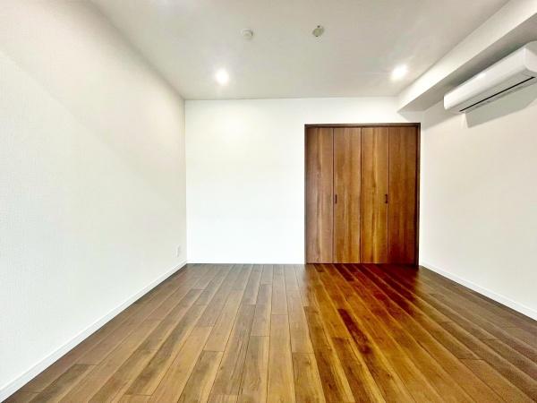 �����s�����q�s���R���̒��Ã}���V�����̗m��