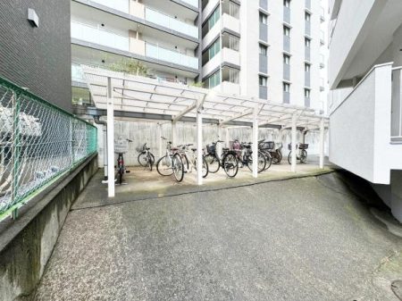 �����s�����q�s���c���̒��Ã}���V�����̂��̑����p��