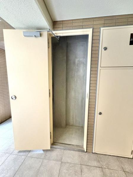 �����s������l�c�R1���ڂ̒��Ã}���V�����̎��[