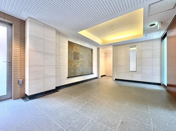 �����s������l�c�R1���ڂ̒��Ã}���V�����̃G���g�����X