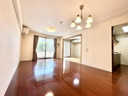 �����s������l�c�R1���ڂ̒��Ã}���V�����̃��r���O