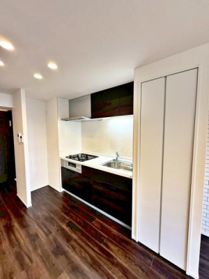 �����s�V�h��V�h1���ڂ̒��Ã}���V�����̃L�b�`��