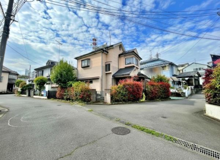 �����s�����q�s�ΐ쒬�̒��È�ˌ��Ă̑O�ʓ��H�܂ތ��n�ʐ^