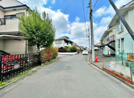 �����s�����q�s�ΐ쒬�̒��È�ˌ��Ă̑O�ʓ��H�܂ތ��n�ʐ^