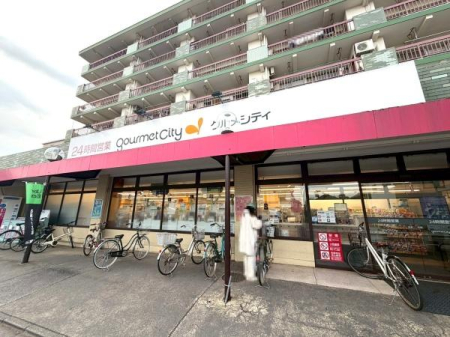 �����s������s��1���ڂ̒��Ã}���V�����̎��ӊ�