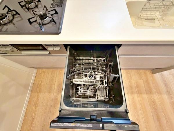 �����s���n����R1���ڂ̒��Ã}���V�����̃L�b�`��