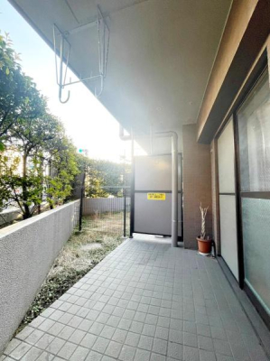 �����s����s�����̒��Ã}���V�����̃o���R�j�[