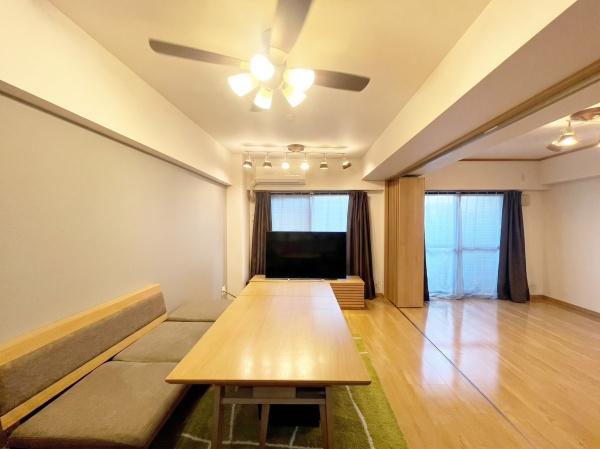 �����s����s�����̒��Ã}���V�����̃��r���O