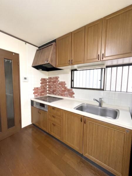 �����s�����q�s������̒��È�ˌ��ẴL�b�`��