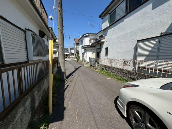 �����s�����q�s�z�K���̒��È�ˌ��Ă̑O�ʓ��H�܂ތ��n�ʐ^