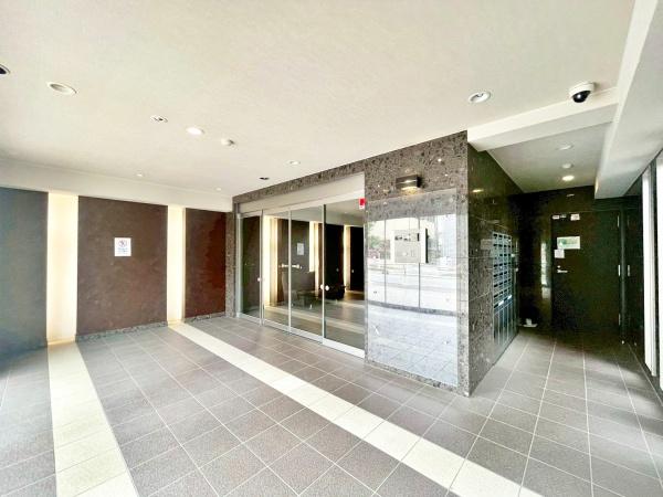 �����s�����q�s�����̒��Ã}���V�����̃G���g�����X