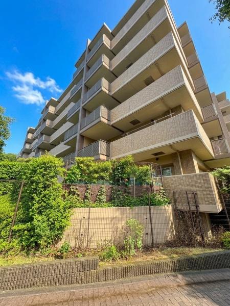 東京都八王子市南大沢1丁目の中古マンションの現地外観写真