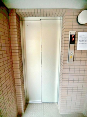 �����s�V�h�搼����c3���ڂ̒��Ã}���V�����̃G���g�����X