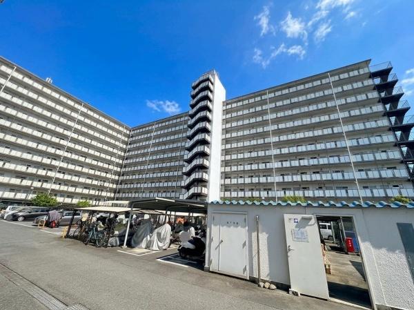 東京都八王子市椚田町の中古マンションの現地外観写真