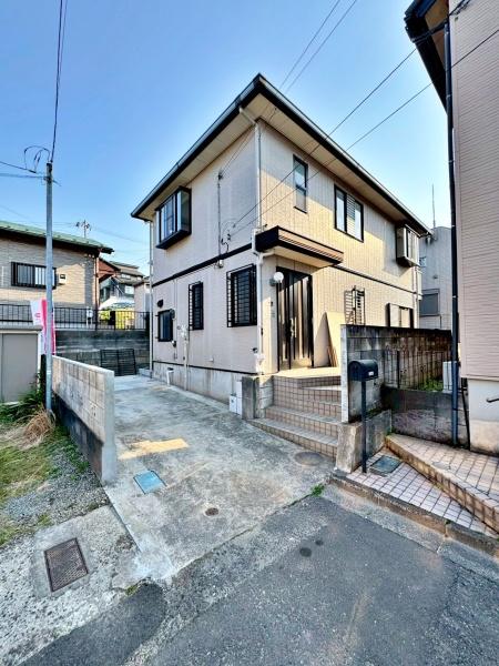 東京都八王子市絹ケ丘1丁目の中古一戸建ての現地外観写真