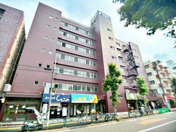 東京都世田谷区桜3丁目の中古マンションの現地外観写真